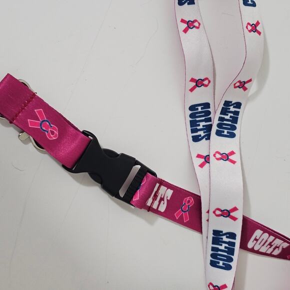 Colts -Breast Cancer Key chain ID holder - Picture 2 of 5